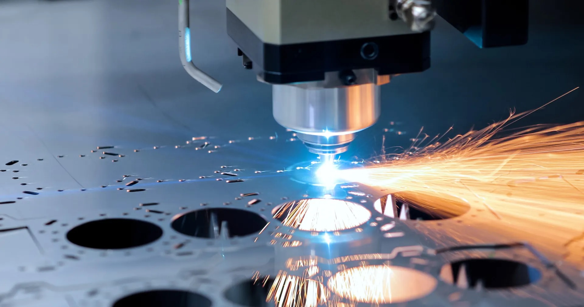 Laser cutting metalworking services in Vietnam.